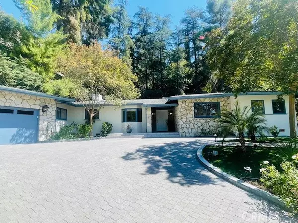 4736 Zelzah, Encino, CA 91316