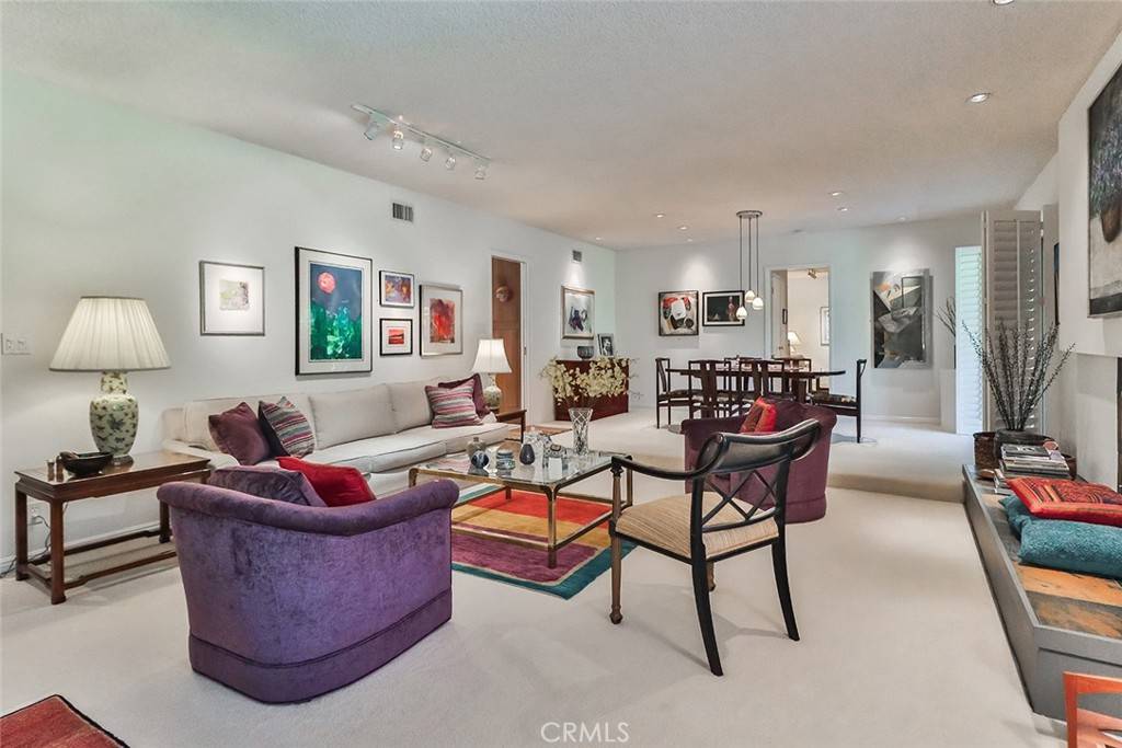 Northridge, CA 91325,9845 Encino AVE