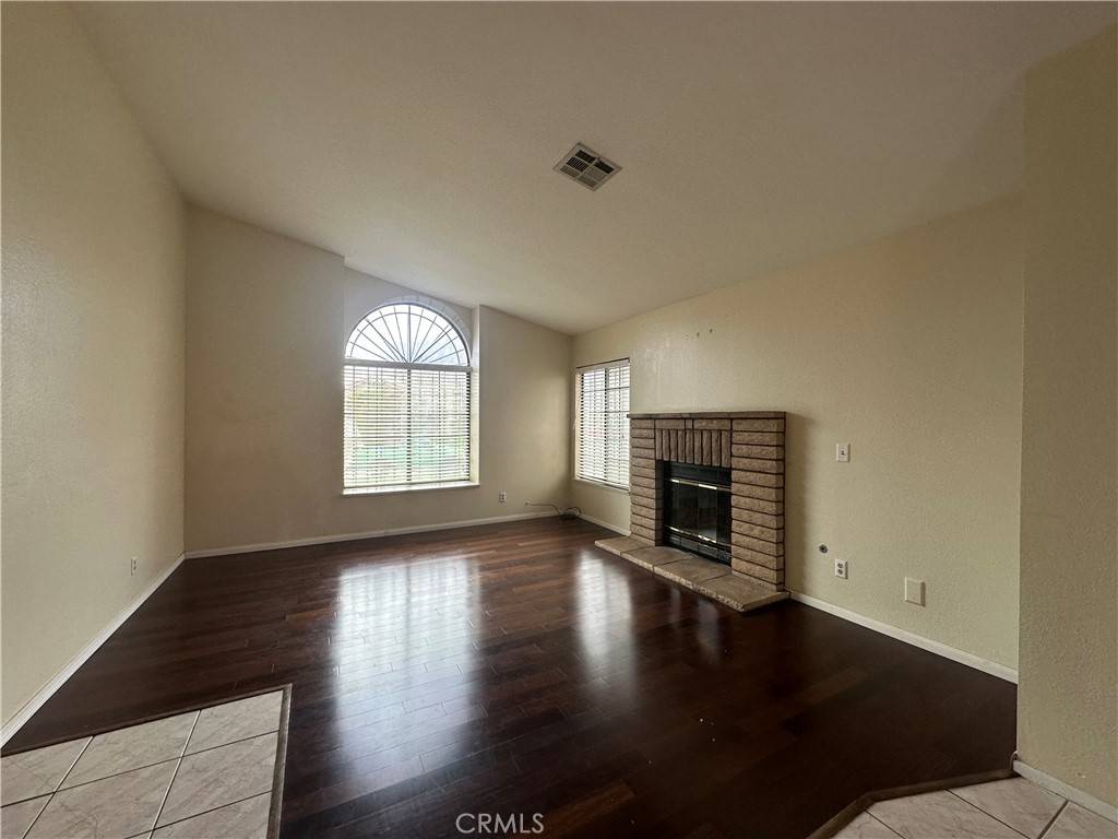 Palmdale, CA 93550,37058 E Waterman AVE