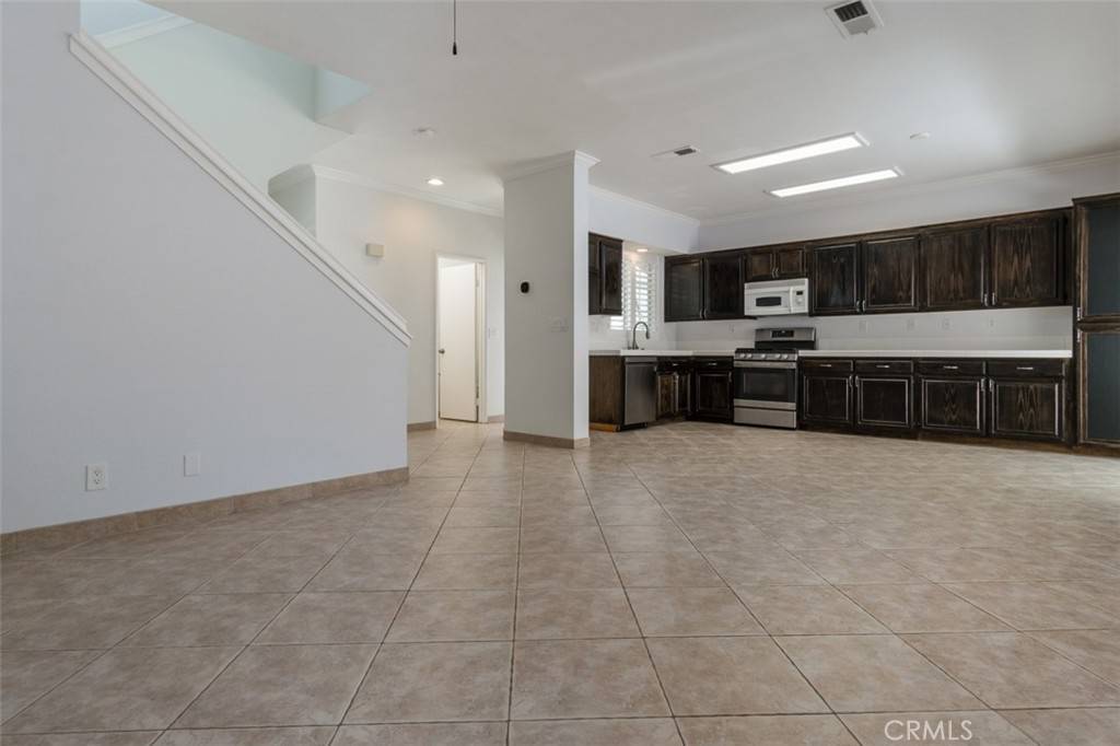 Simi Valley, CA 93065,552 Hooper AVE