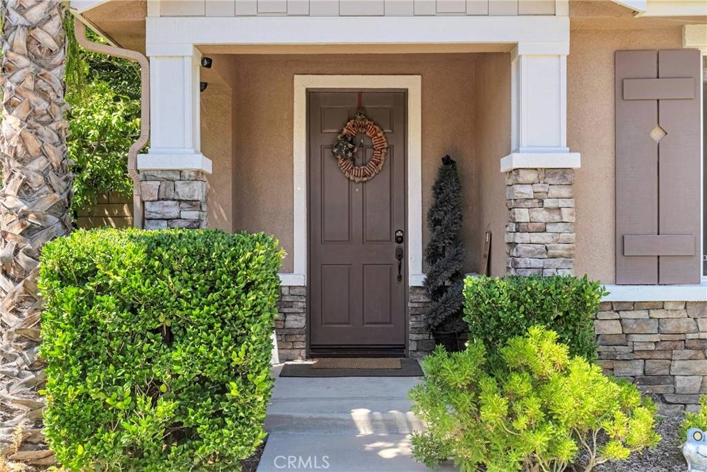 Newhall, CA 91321,19639 Ellis Henry CT