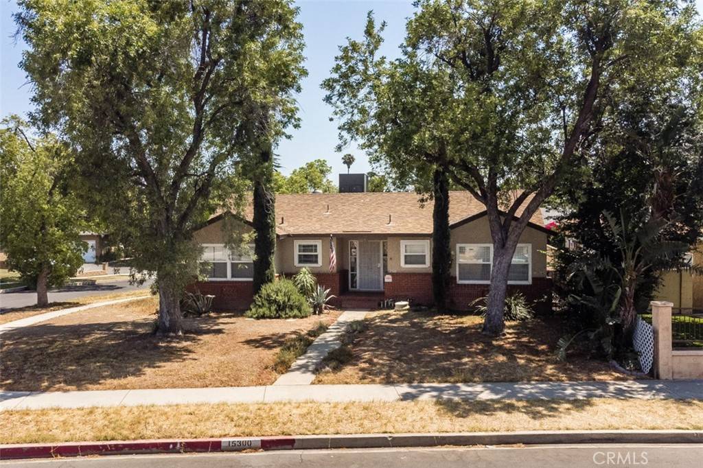 15300 Mayall ST, San Fernando, CA 91345