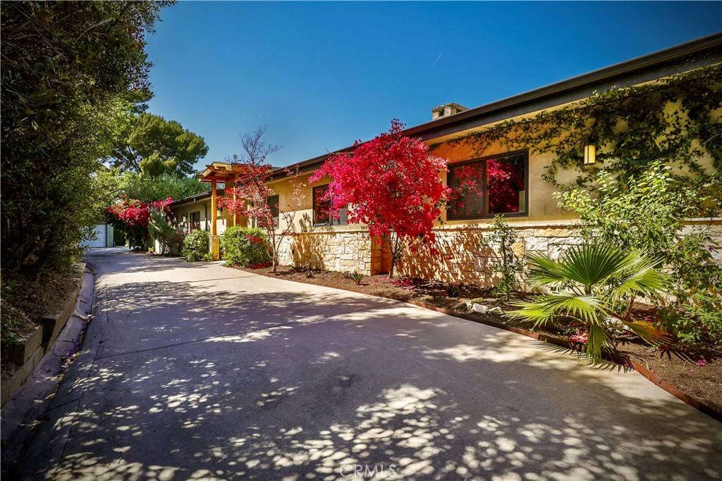 3700 Koster AVE, Sherman Oaks, CA 91423