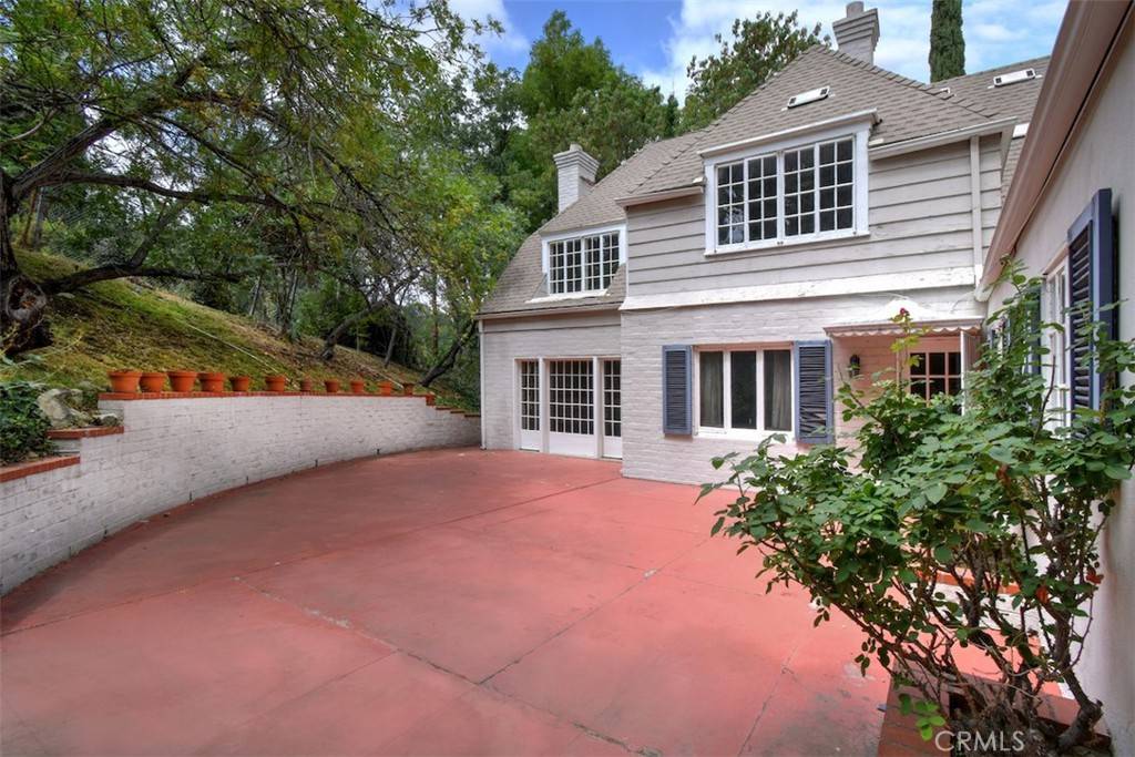 Sherman Oaks, CA 91403,4312 Noble AVE