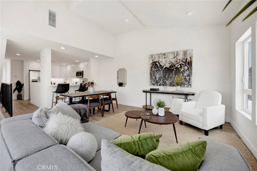 Sun Valley, CA 91352,12525 W Andre LN