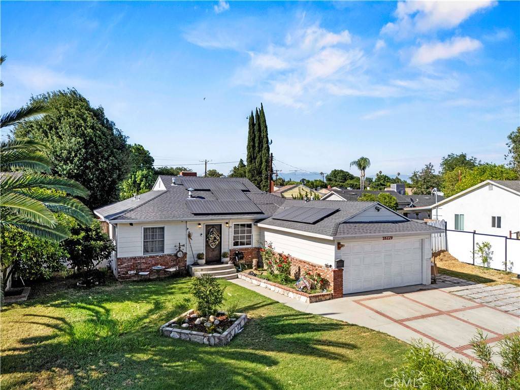 18229 Strathern ST, Reseda, CA 91335