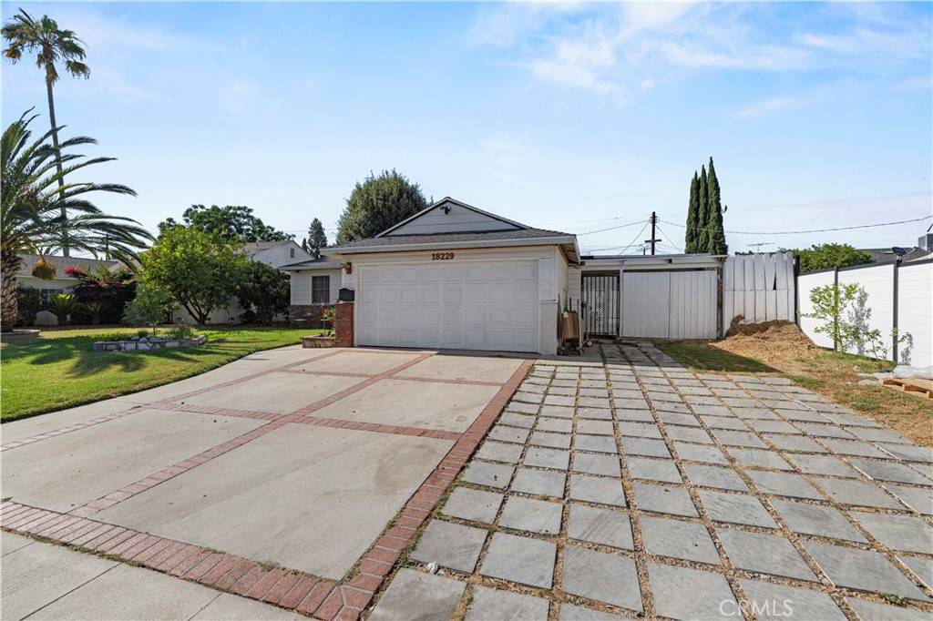 Reseda, CA 91335,18229 Strathern ST