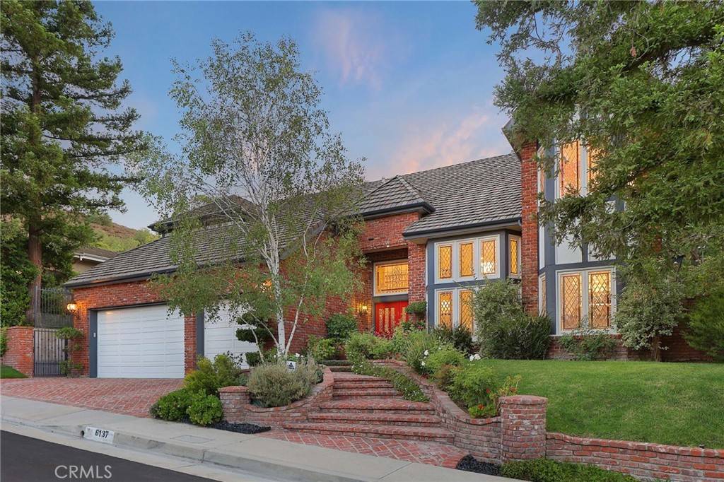 Woodland Hills, CA 91367,6137 Paseo La Vista