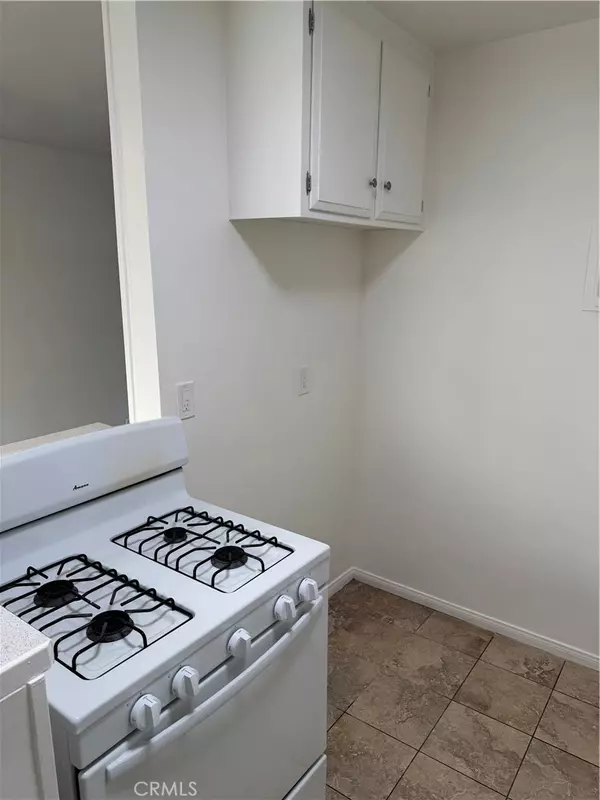 Glendale, CA 91201,1164 Irving AVE