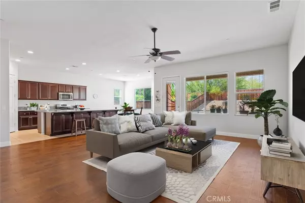 9904 Toscana DR, Bakersfield, CA 93306