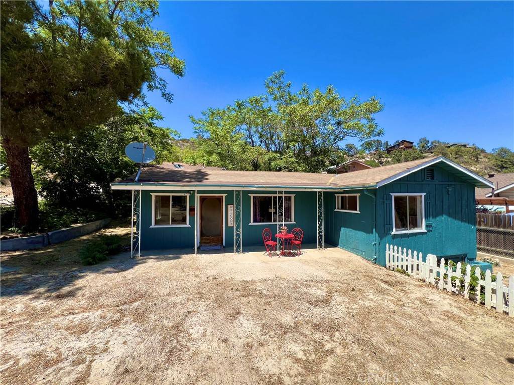 728 Monterey TRL, Frazier Park, CA 93225