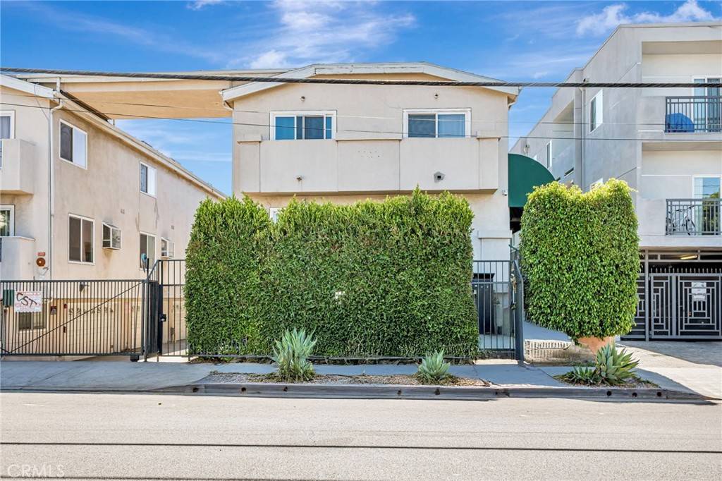 8828 Burnet AVE #9, North Hills, CA 91343