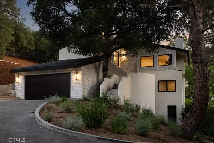 3534 Mound View AVE, Studio City, CA 91604