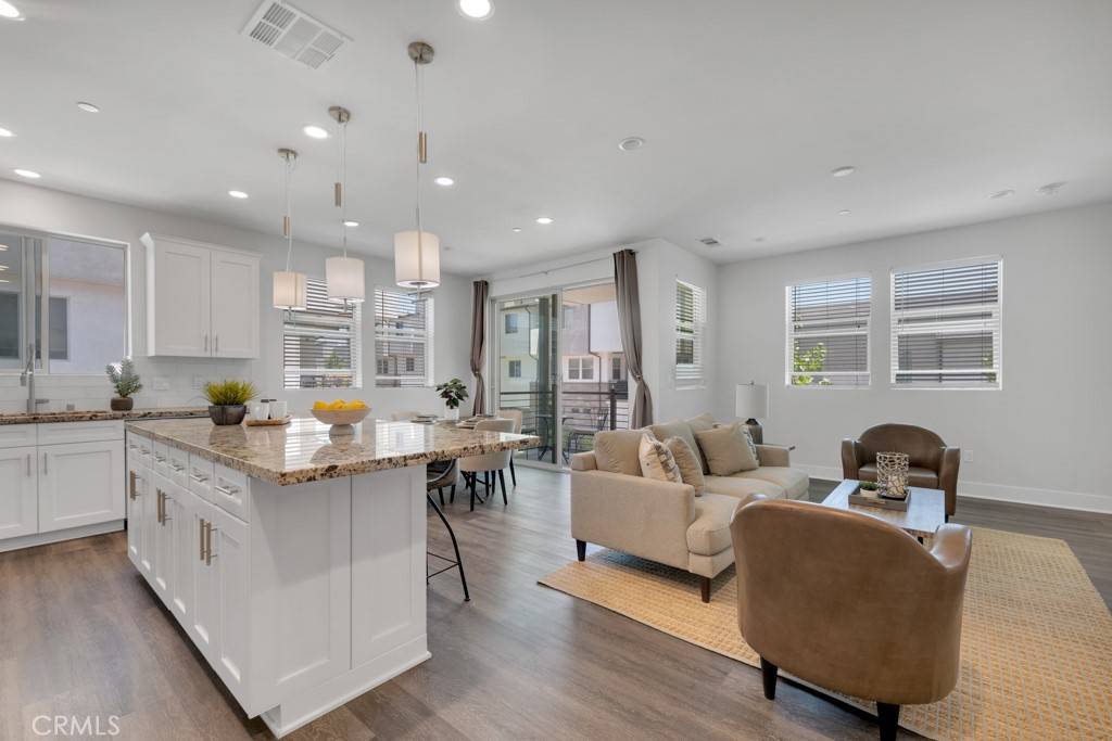 Northridge, CA 91324,19526 Astor PL
