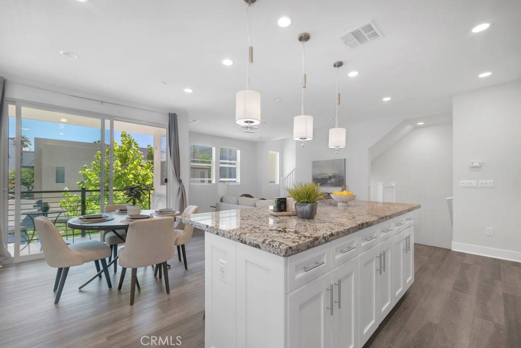 Northridge, CA 91324,19526 Astor PL