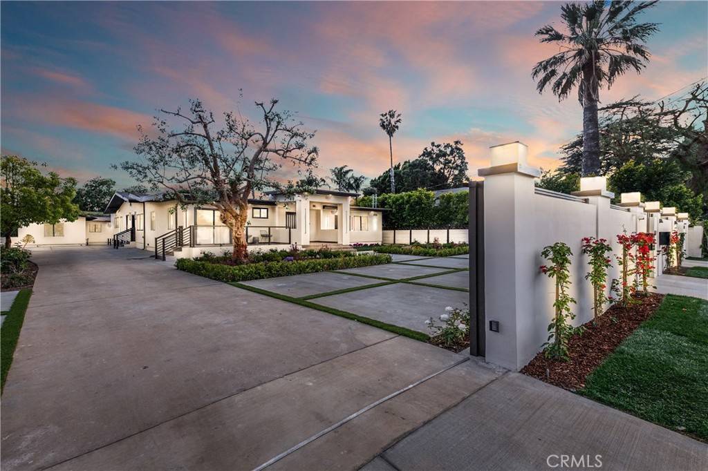 Sherman Oaks, CA 91403,15460 Morrison ST