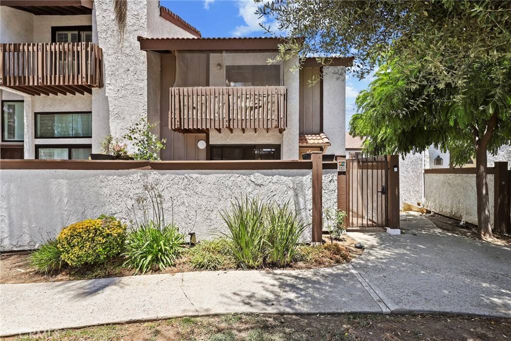 21535 Erwin ST #131, Woodland Hills, CA 91367
