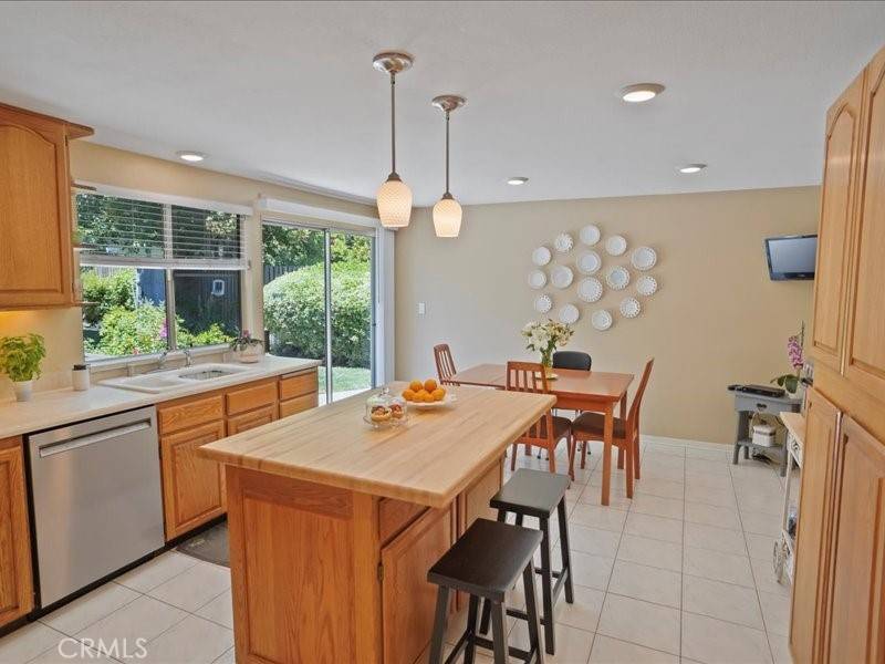 Newhall, CA 91321,24721 Airville AVE