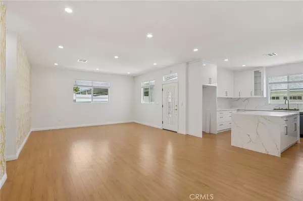 Northridge, CA 91325,17148 Stare ST