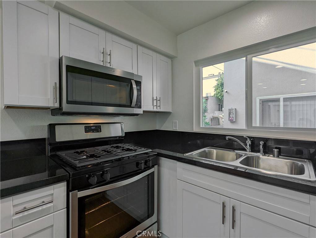 Glendale, CA 91201,1159 Linden AVE #4