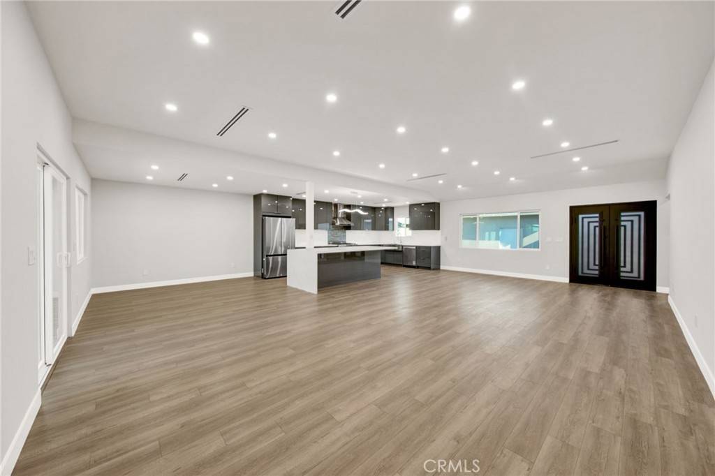 Van Nuys, CA 91405,14625 Runnymede ST