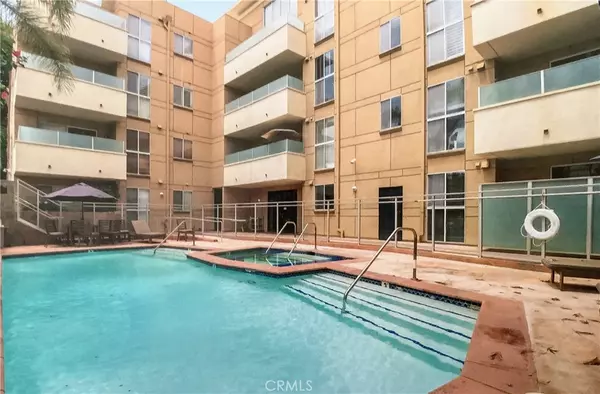 Encino, CA 91316,4949 Genesta AVE #412-A