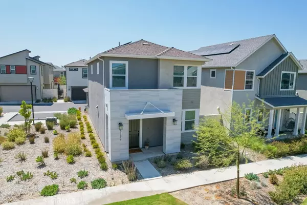 Valencia, CA 91381,27474 Quiet View PL
