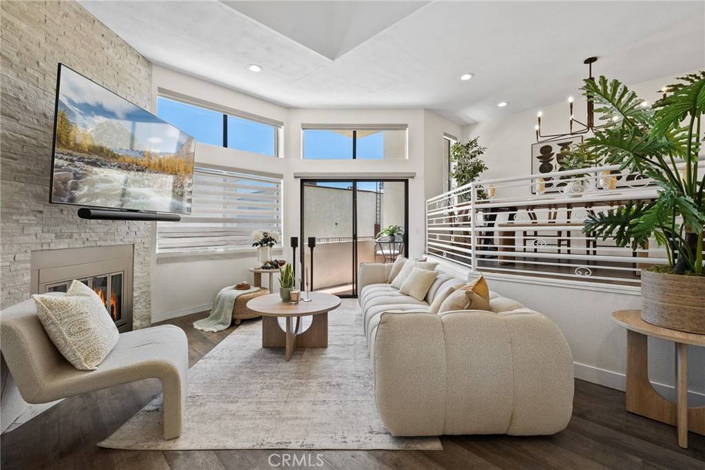 1114 Melrose AVE #3, Glendale, CA 91202