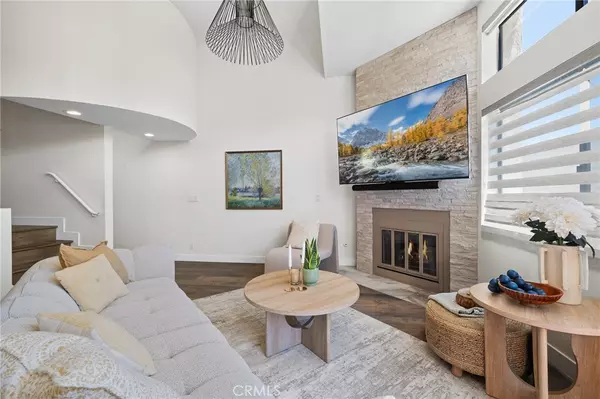 Glendale, CA 91202,1114 Melrose AVE #3