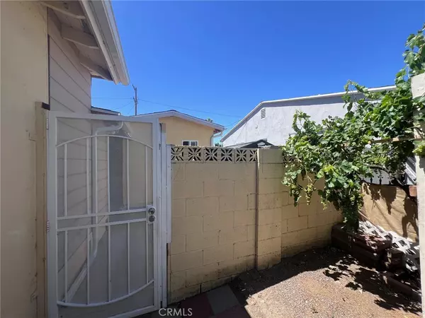 Winnetka, CA 91306,20210 Hartland ST