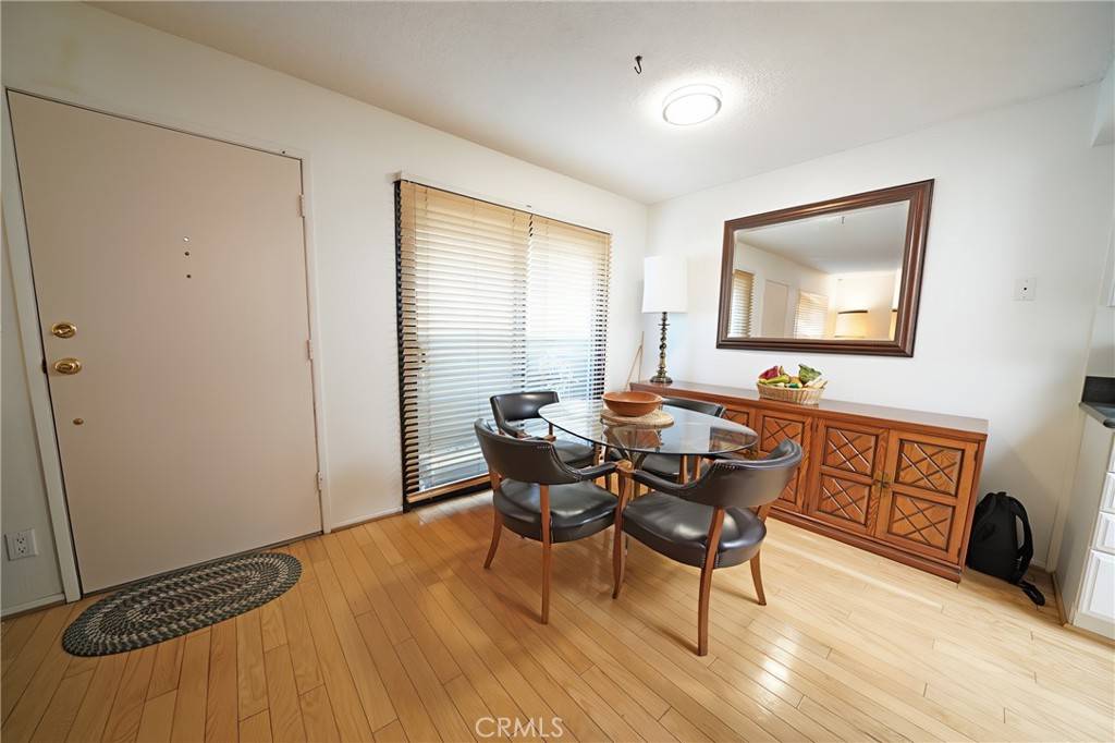 Reseda, CA 91335,18560 Vanowen ST #27