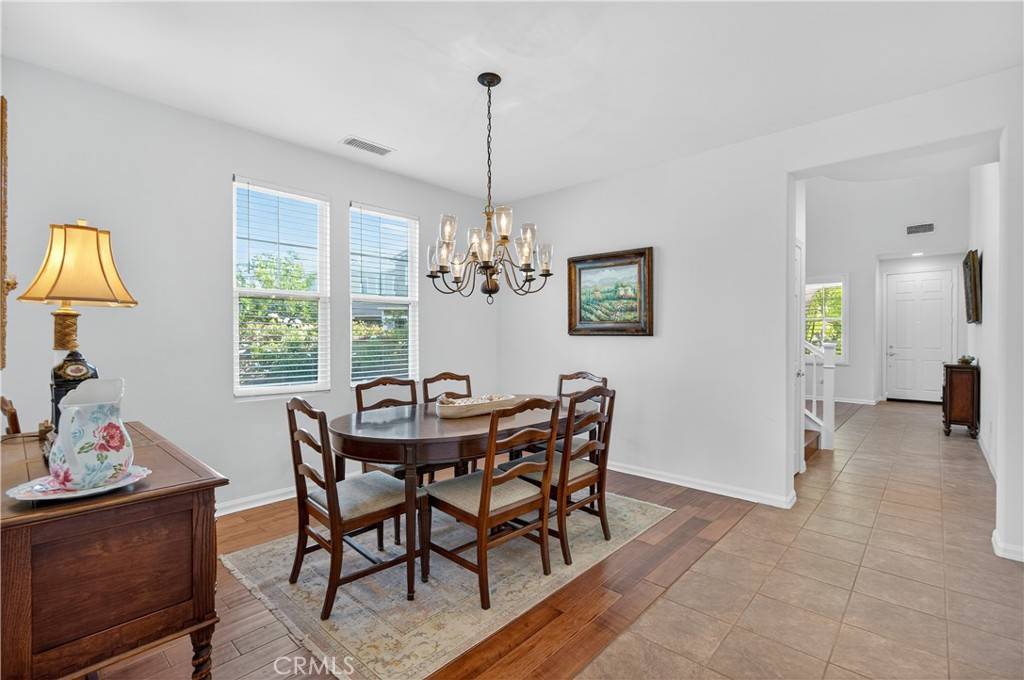 Valencia, CA 91381,26812 Peppertree DR
