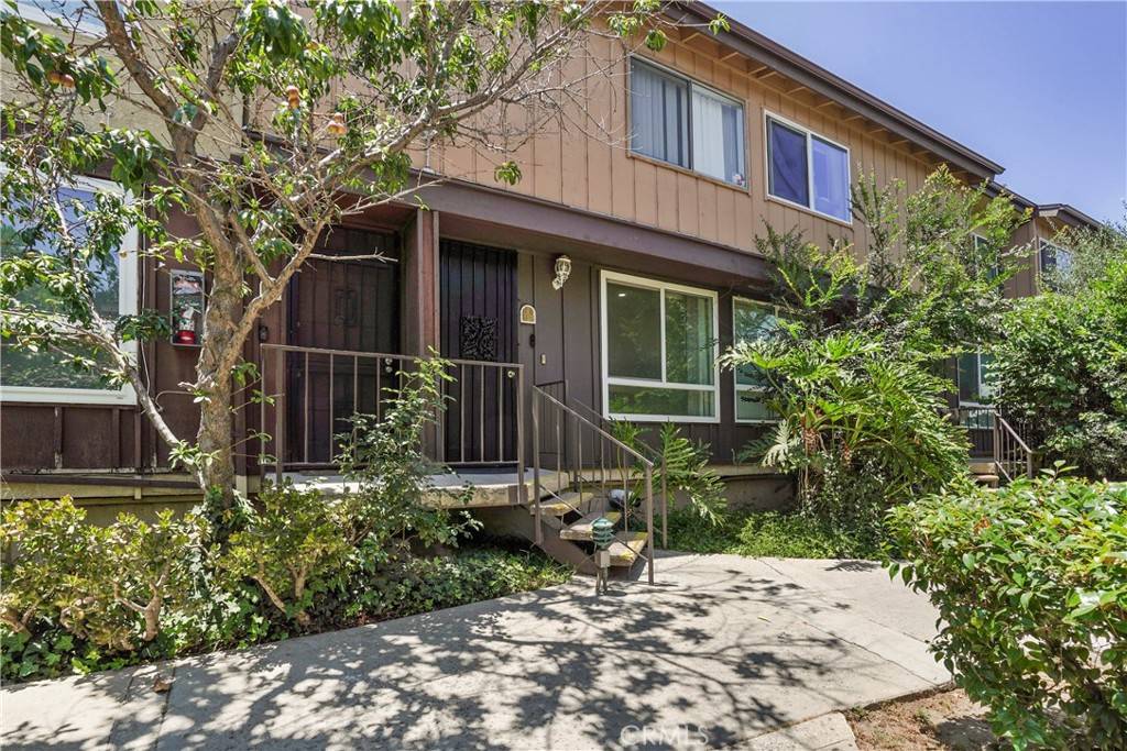 7301 Lennox AVE #B10, Van Nuys, CA 91405