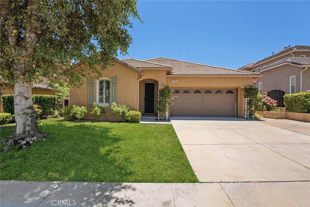 19736 Paige PL, Saugus, CA 91350