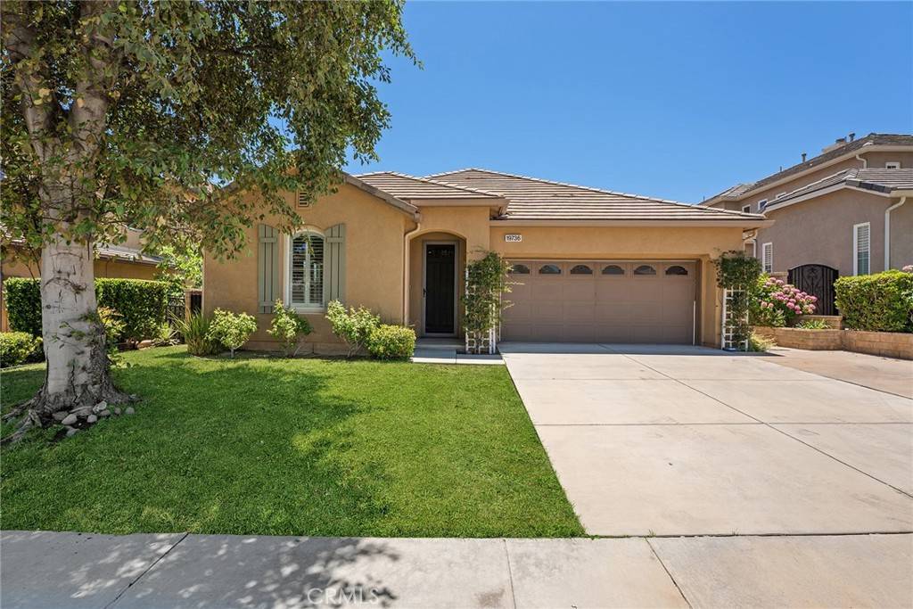 19736 Paige PL, Saugus, CA 91350