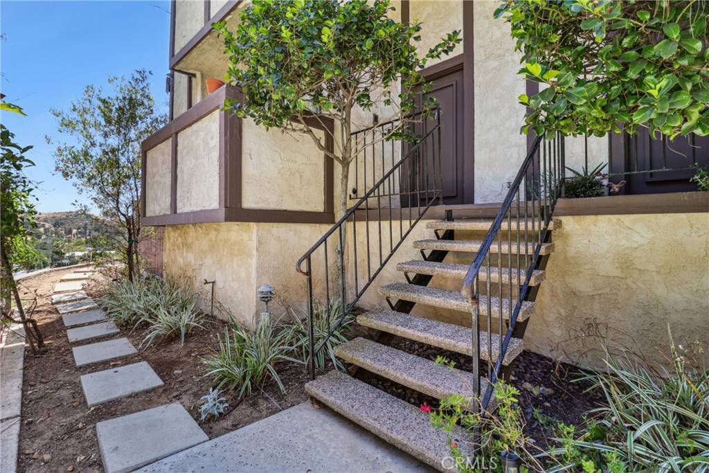 1832 Oak Tree DR #13, Los Angeles, CA 90041