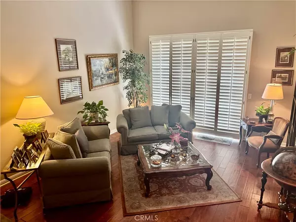 Woodland Hills, CA 91367,6225 Shoup AVE #111
