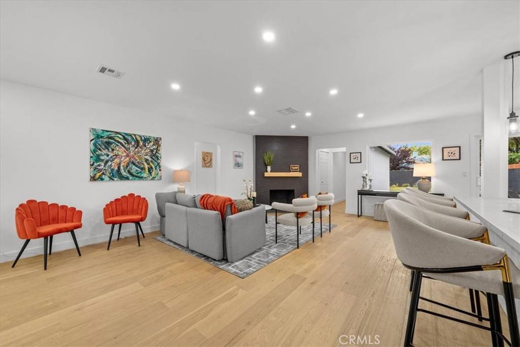 Sherman Oaks, CA 91411,5815 Saloma AVE
