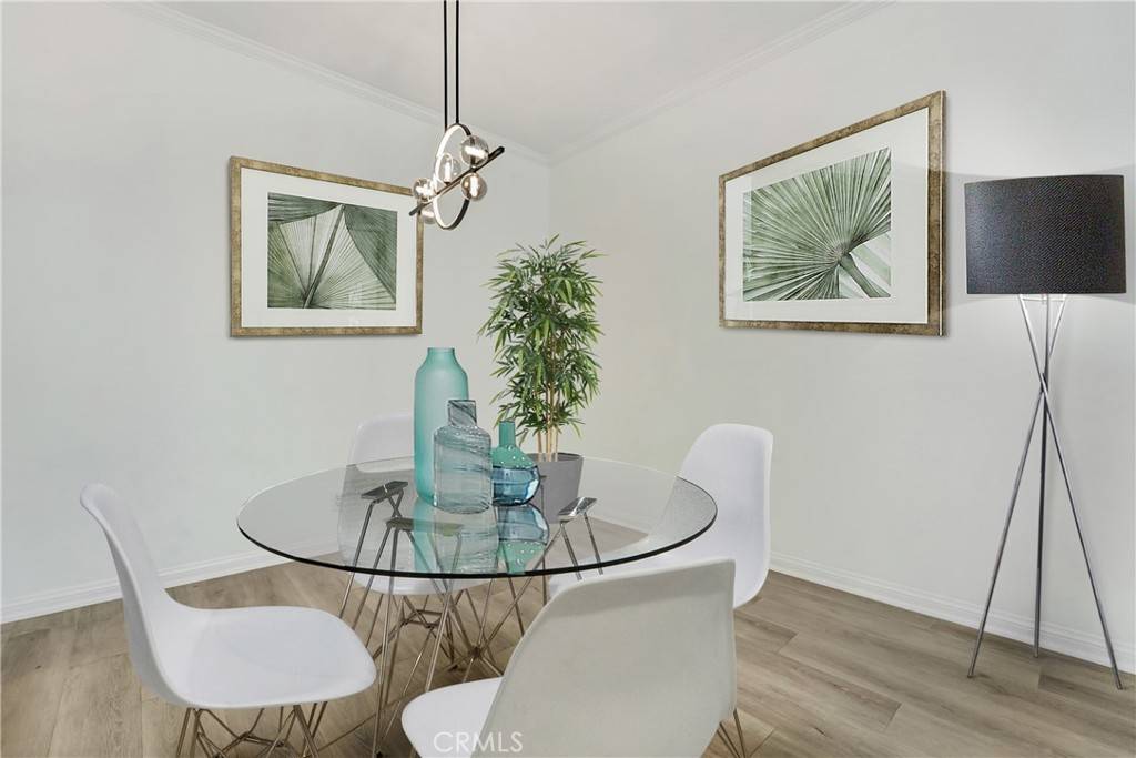 North Hollywood, CA 91602,10861 Moorpark ST #203