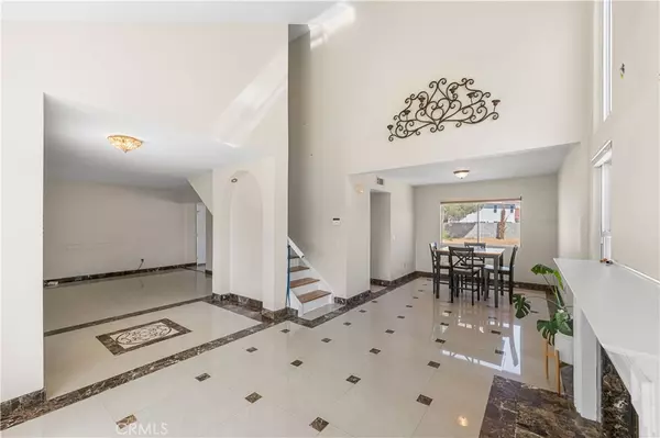 Palmdale, CA 93550,37338 Salem CT