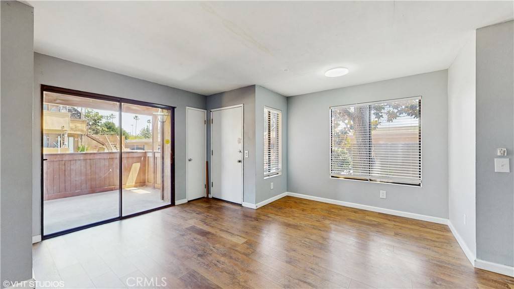 Fontana, CA 92335,9020 Newport AVE #17