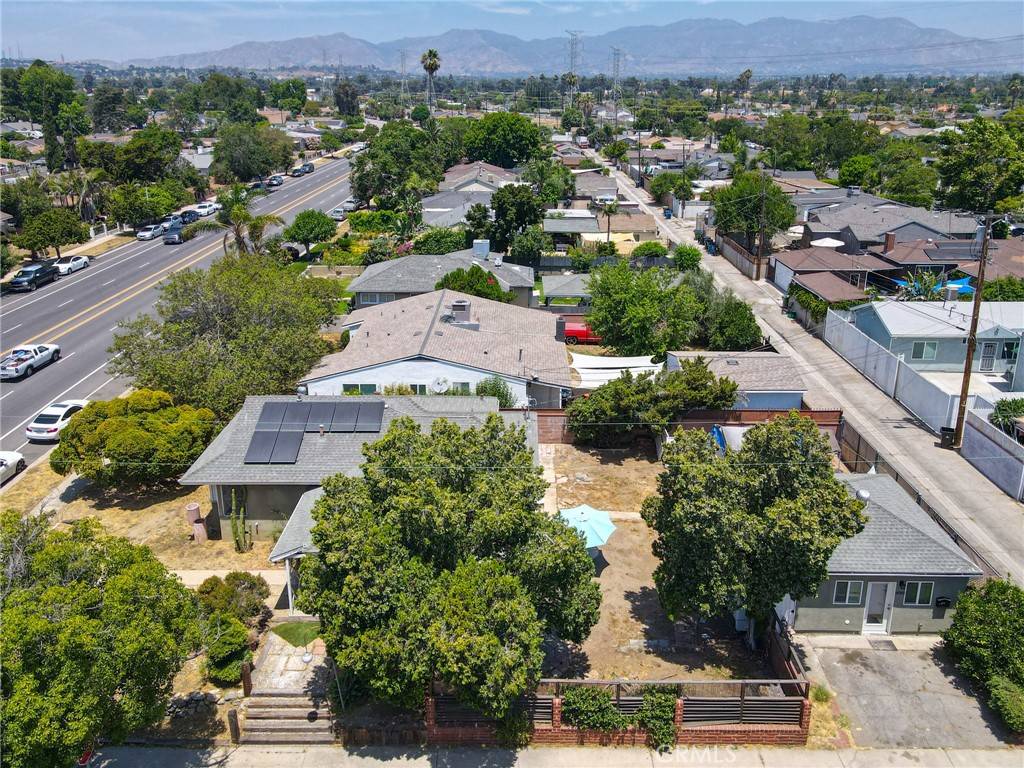 San Fernando, CA 91345,10330 Woodman AVE