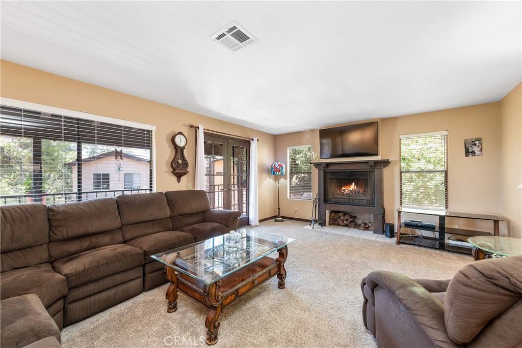 West Hills, CA 91304,9349 HARTMAN WAY