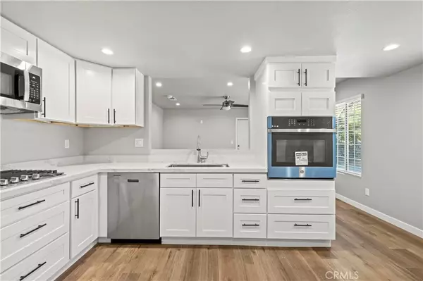 Thousand Oaks, CA 91362,3063 Darlington Drive