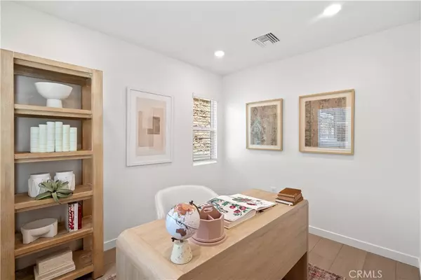 Pico Rivera, CA 90660,9341 Via Azul