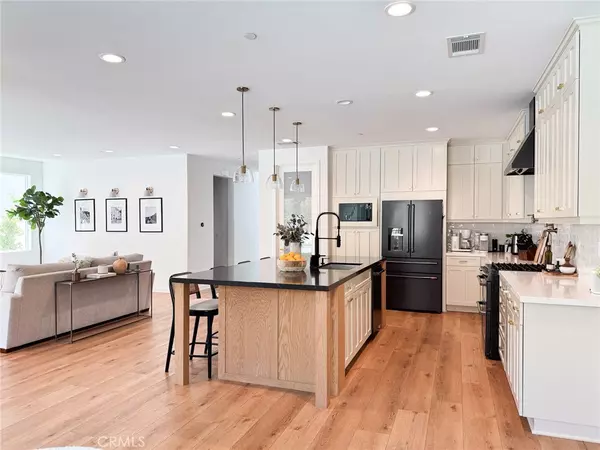 28524 Songbird WAY, Saugus, CA 91350