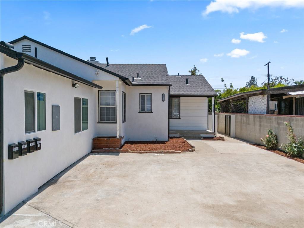 Reseda, CA 91335,18656 Runnymede ST