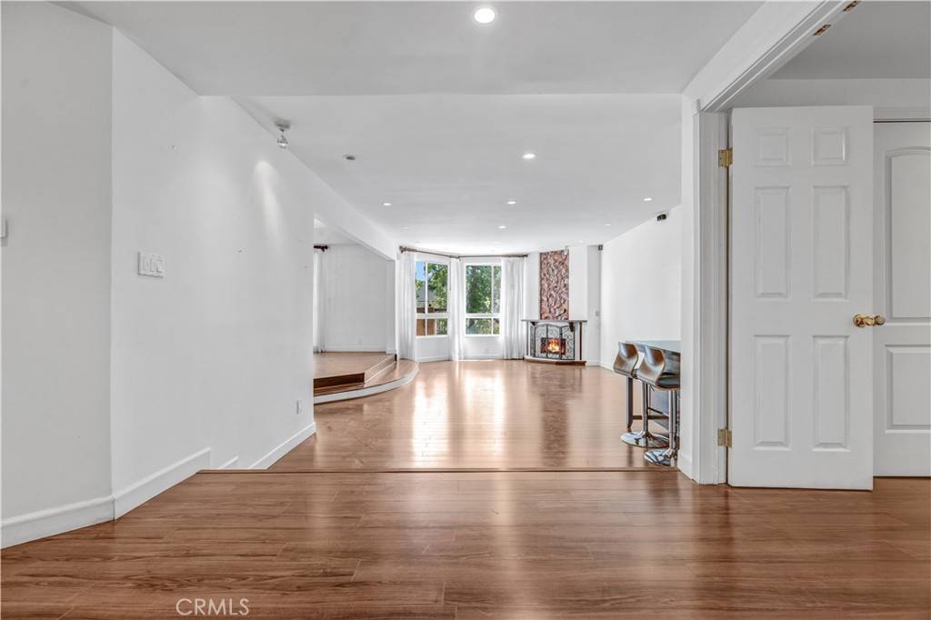 5333 Zelzah AVE #203, Encino, CA 91316