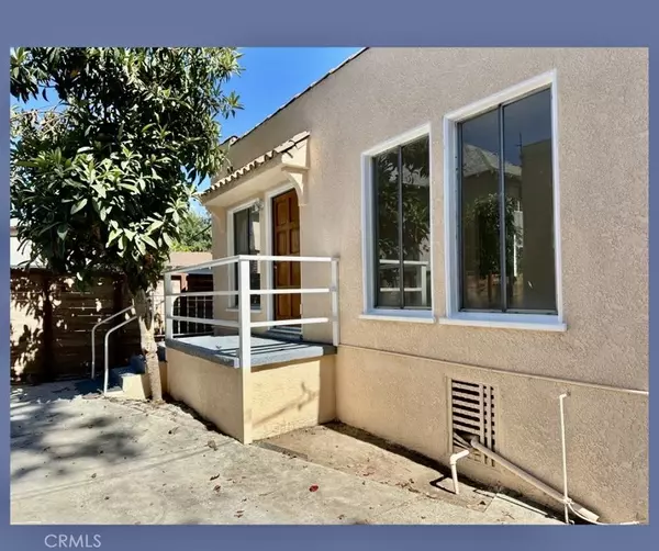4628 Kingswell AVE, Los Angeles, CA 90027