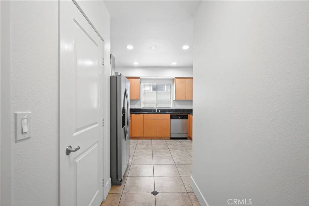 North Hollywood, CA 91601,11312 Huston ST #1